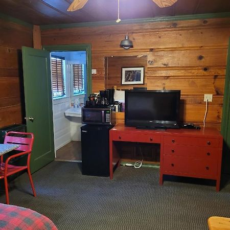 Shaver Lake Village Hotel Exterior foto