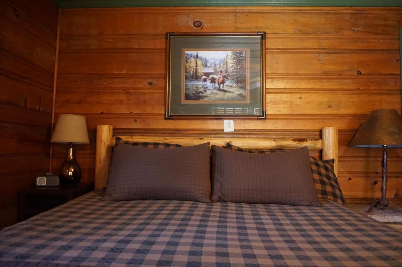 Shaver Lake Village Hotel Exterior foto