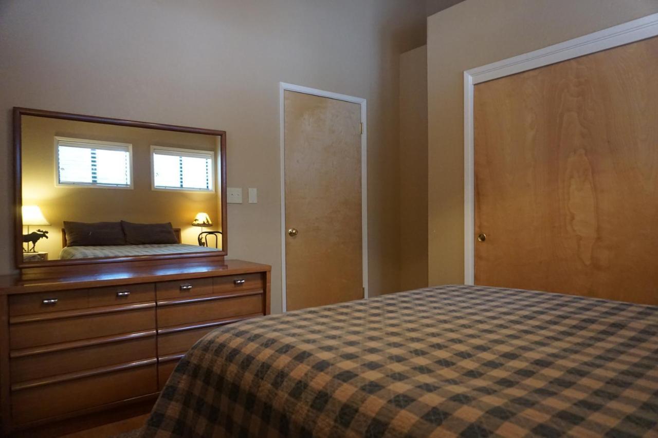 Shaver Lake Village Hotel Exterior foto