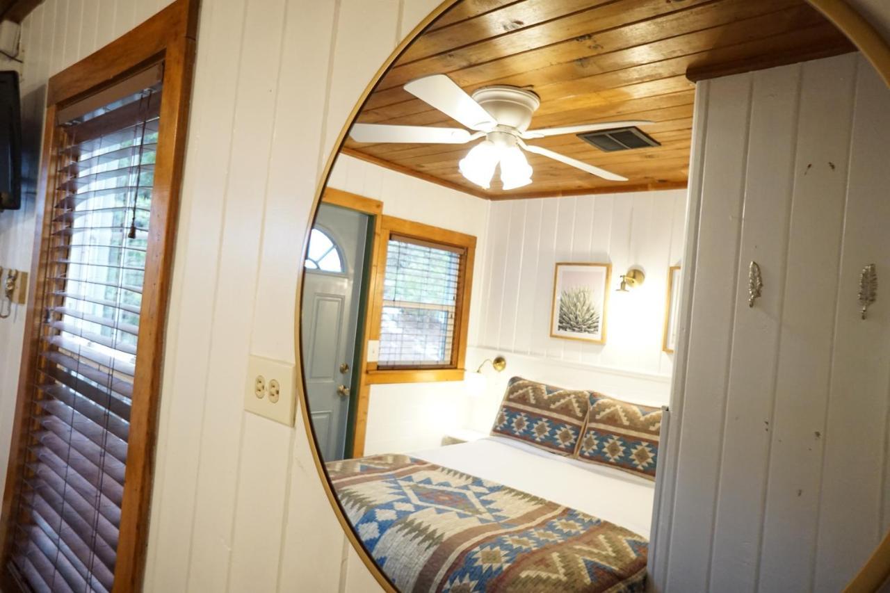 Shaver Lake Village Hotel Exterior foto